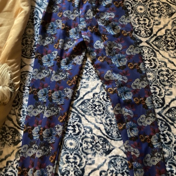 Zara Stirrup Leggings - Picture 2 of 7